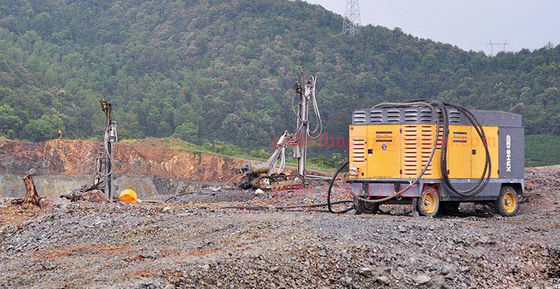 Máy nén khí trục vít di động Atlas Copco với lưu lượng âm lượng danh nghĩa 30,5m³ / phút